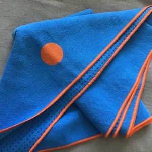 Blue hot yoga mat towel